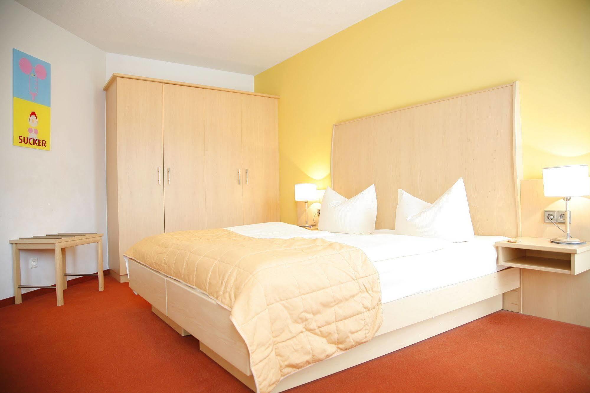 Hsh Hotel Apartments Mitte Берлин Екстериор снимка